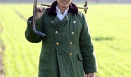 大衣哥捐款爆料视频播放,爱心传递，温暖人间