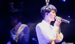 被爆料的男歌手跳舞视频,舞技惊人引网友热议