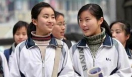 南康学生爆料斗气新闻视频,校园霸凌事件再敲警钟